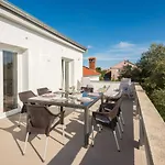 Apartment K&l Vir
